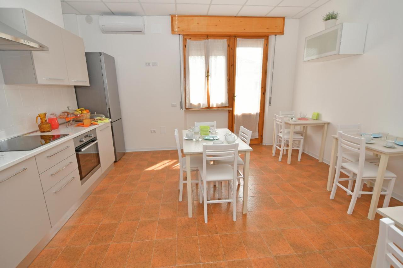 B&B Linae - Residence Alba Adriatica Eksteriør billede