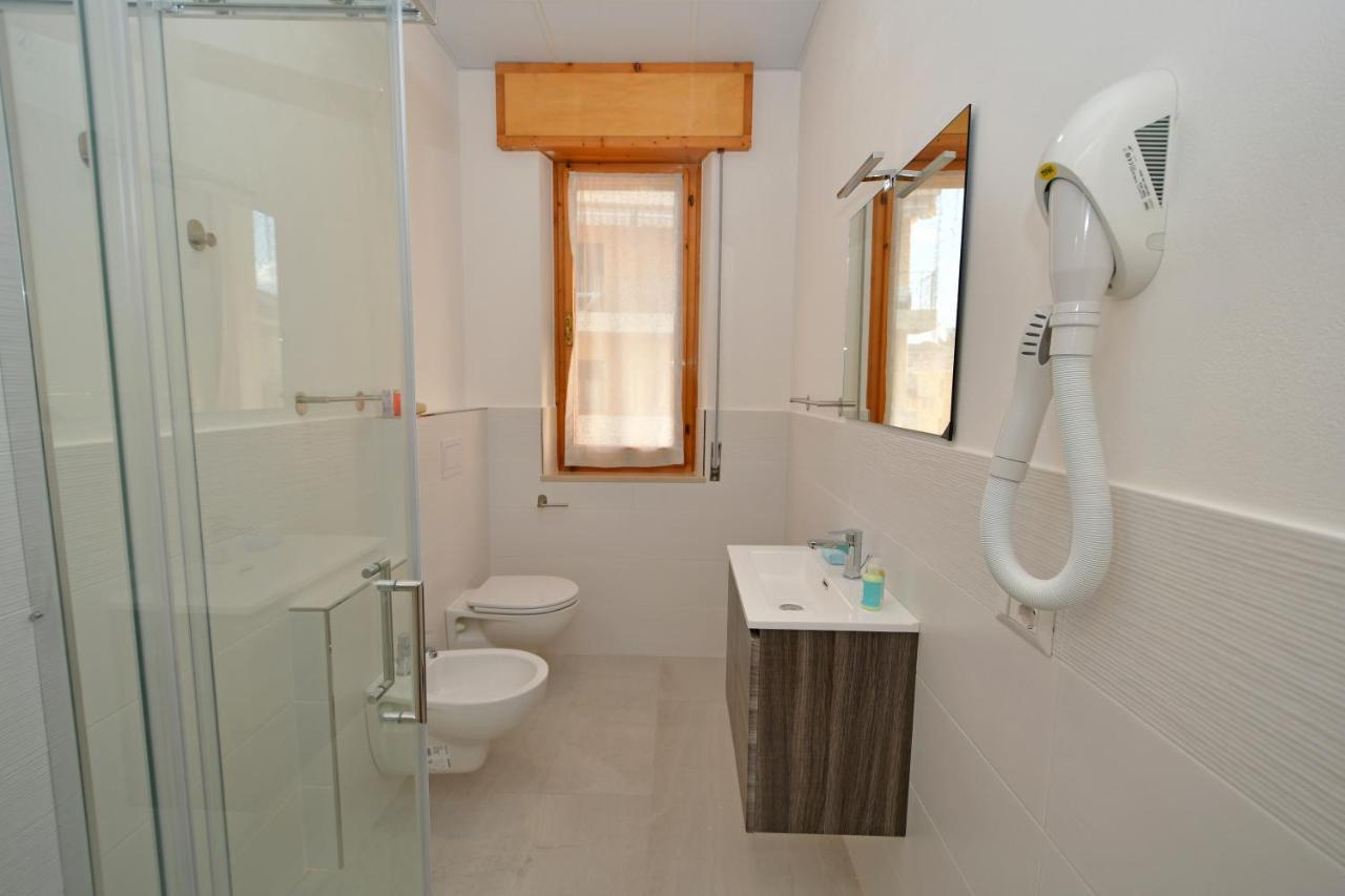 B&B Linae - Residence Alba Adriatica Eksteriør billede