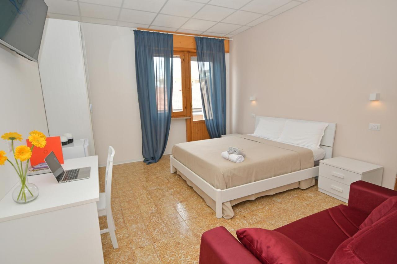 B&B Linae - Residence Alba Adriatica Eksteriør billede