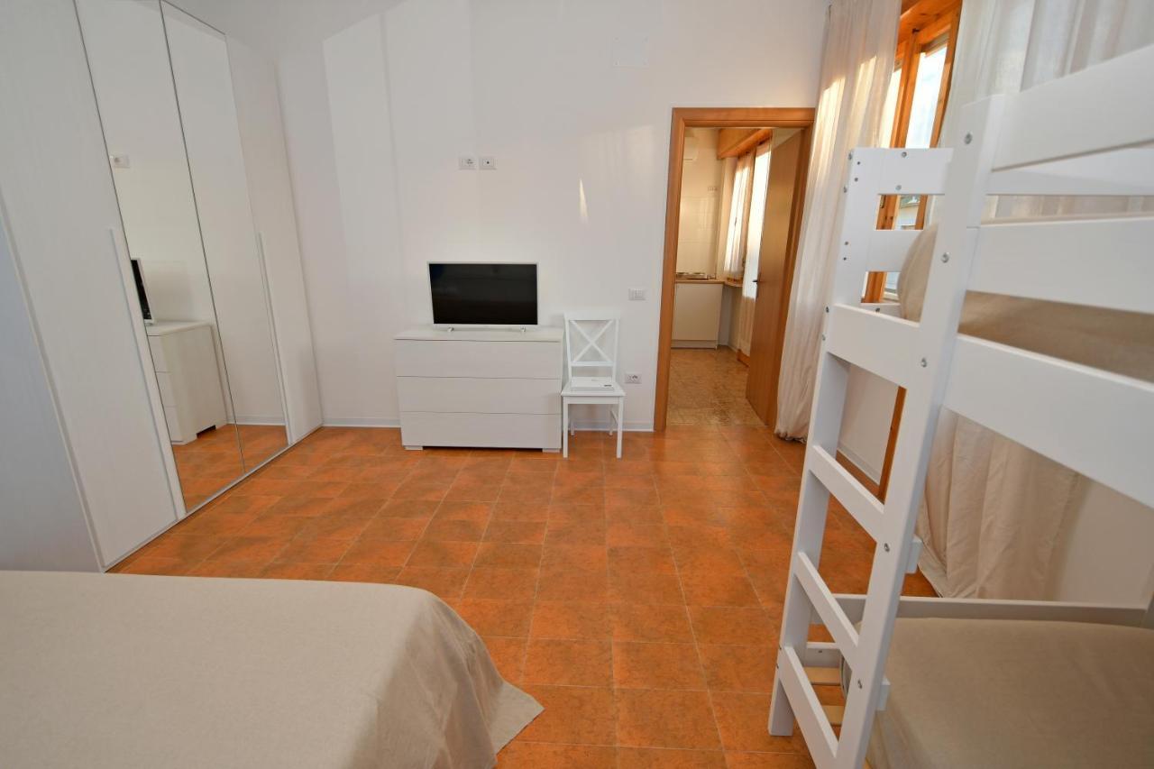 B&B Linae - Residence Alba Adriatica Eksteriør billede